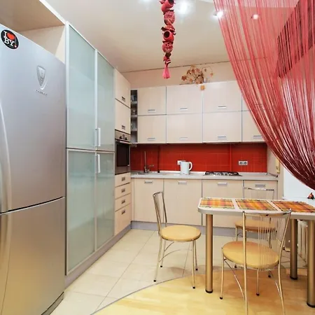Apartament Kvartira Leningradskaya 5 *