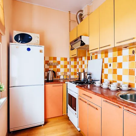 Apartament Kvartira Leningradskaya 5 *
