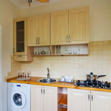 Apartament Kvartira Leningradskaya 5 *