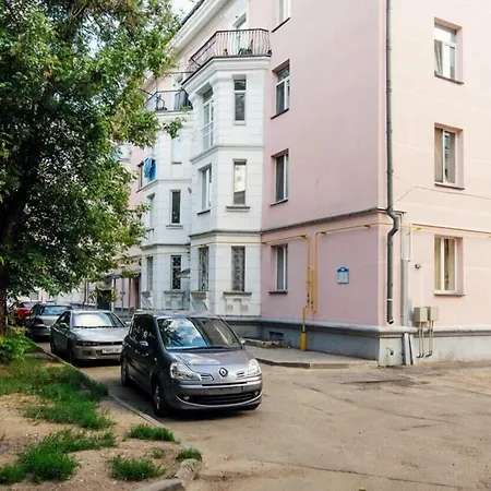 Apartament Kvartira Leningradskaya 5 *